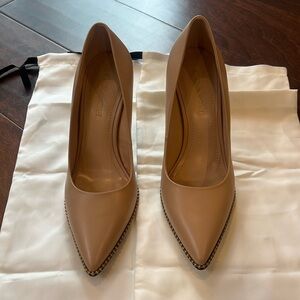 Coach nude leather pumps in size 7